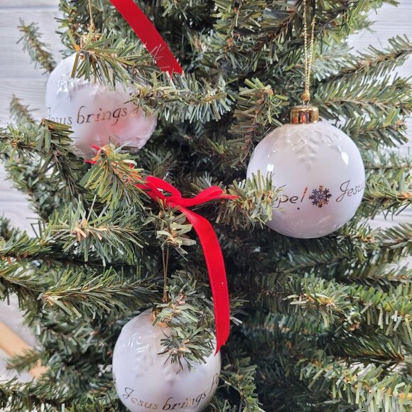 Set of 3 Christmas Ornaments Jesus Brings Joy Peace Hope White Ceramic - Picture 3 of 8